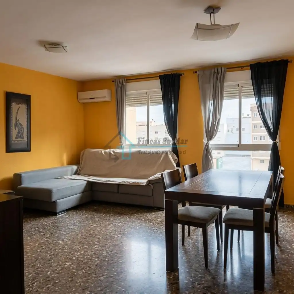 Sala de estar de Apartamento en venta en Castellón de la Plana / Castelló de la Plana con Aire acondicionado, Calefacción y Trastero