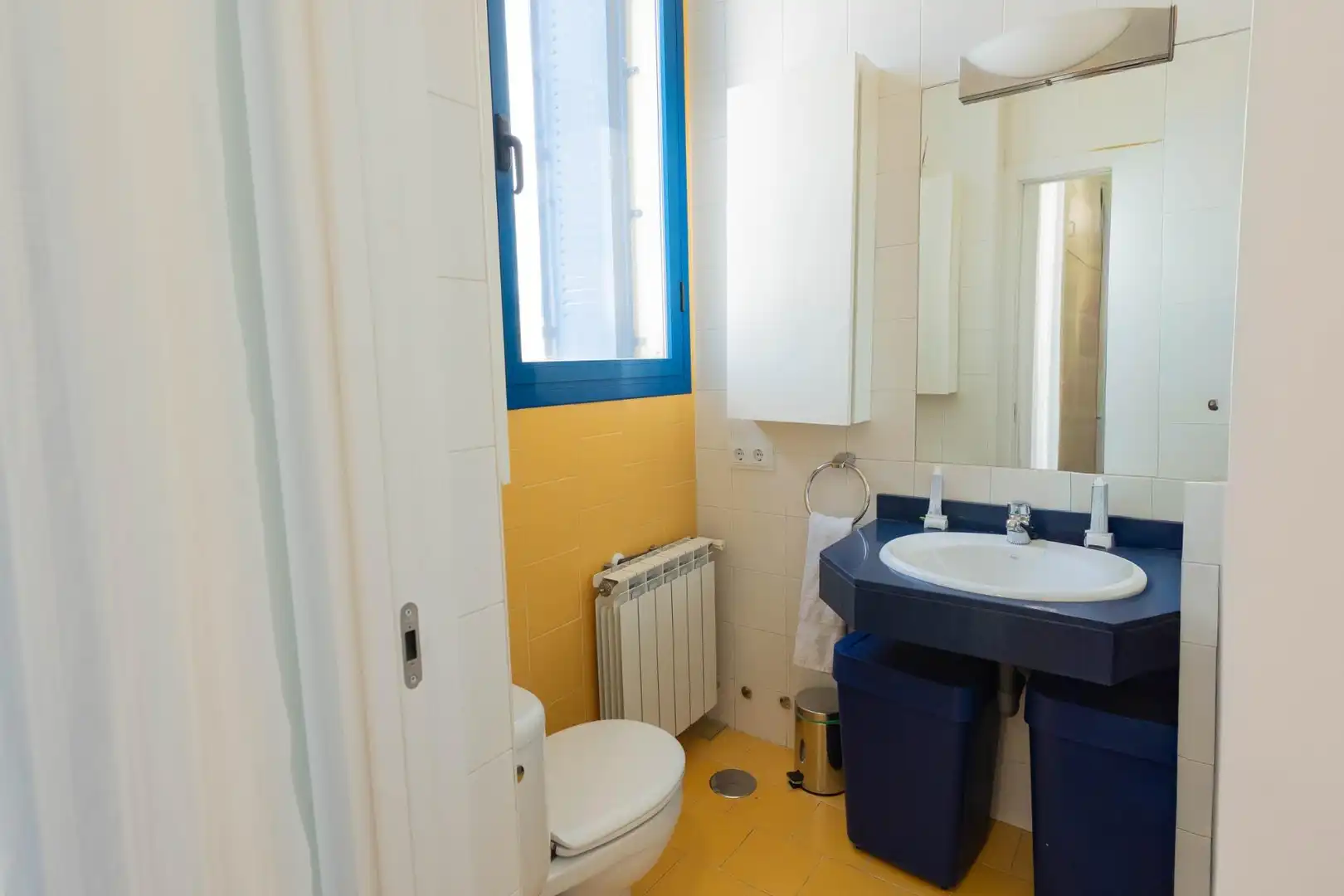Badezimmer von Haus oder Chalet zum Verkauf in Madrid mit Klimaanlage, Heizung und Privatgarten