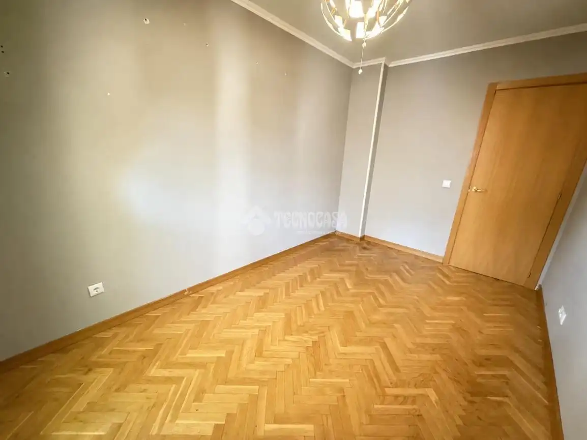 Flat for sale in Torres de la Alameda