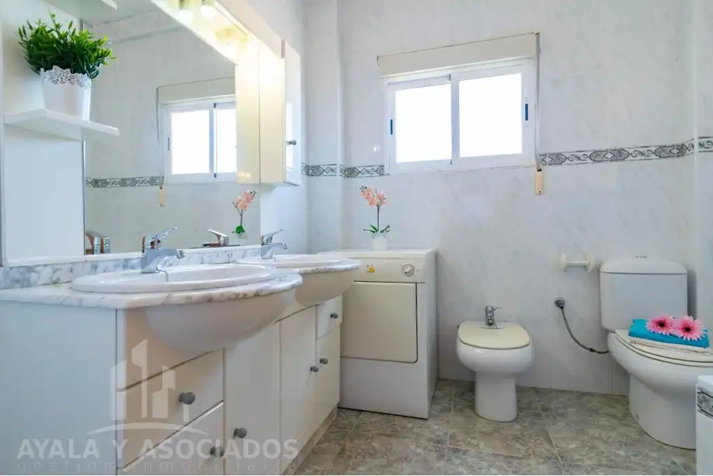 Baño de Piso en venta en Cartagena con Balcón