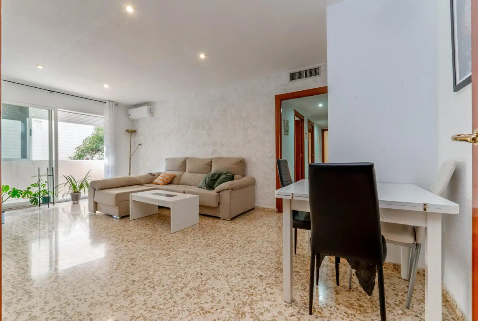 Piso con piscina en venta en Calle BLASCO IBAÑEZ 20, imagen 2