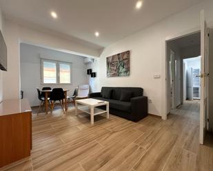 Living room of Flat to rent in  Granada Capital  with Air Conditioner, Heating and Terrace