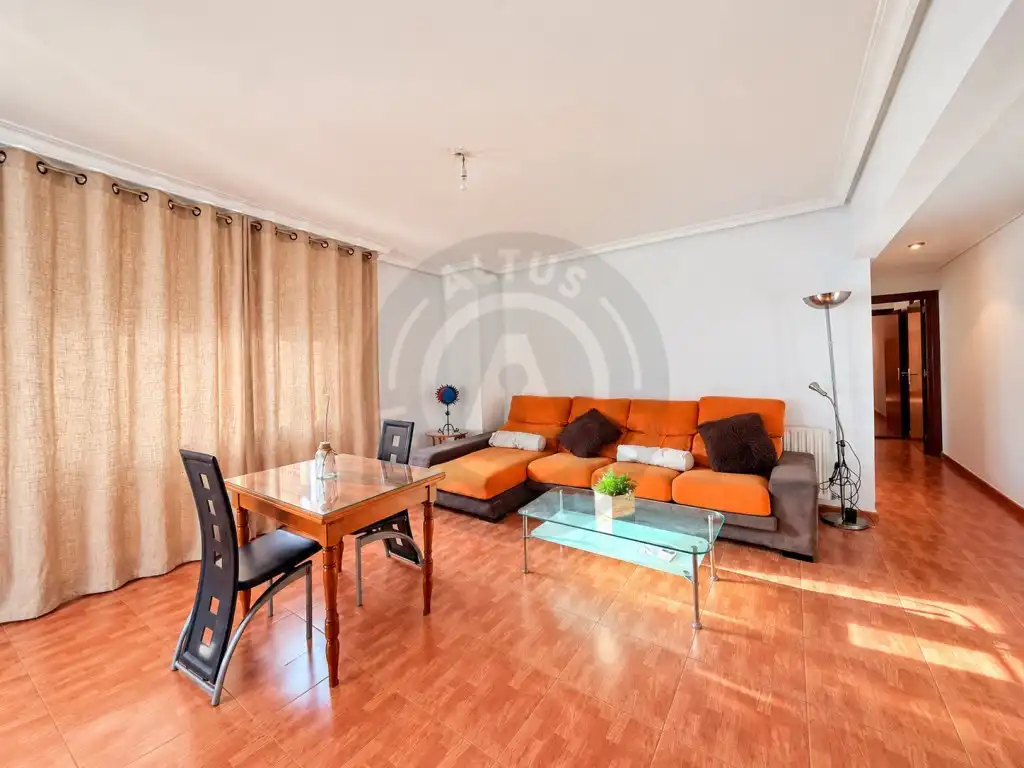Flat with lift for sale in Nuevo Cáceres