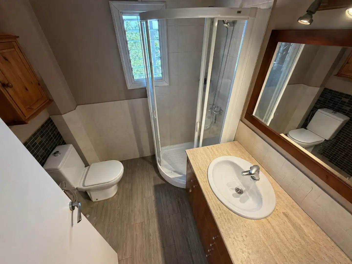 Baño de Piso en venta en Badalona con Aire acondicionado, Calefacción y Parquet