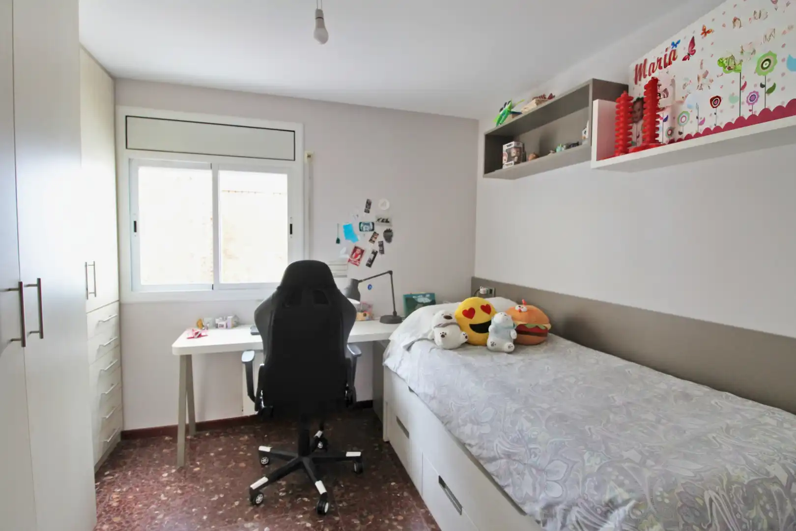 Habitación de Piso en venta en L'Hospitalet de Llobregat con Aire acondicionado, Calefacción y Amueblado