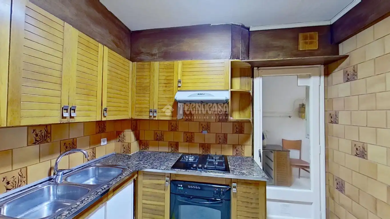 Kitchen of Flat for sale in Manresa  with Heating