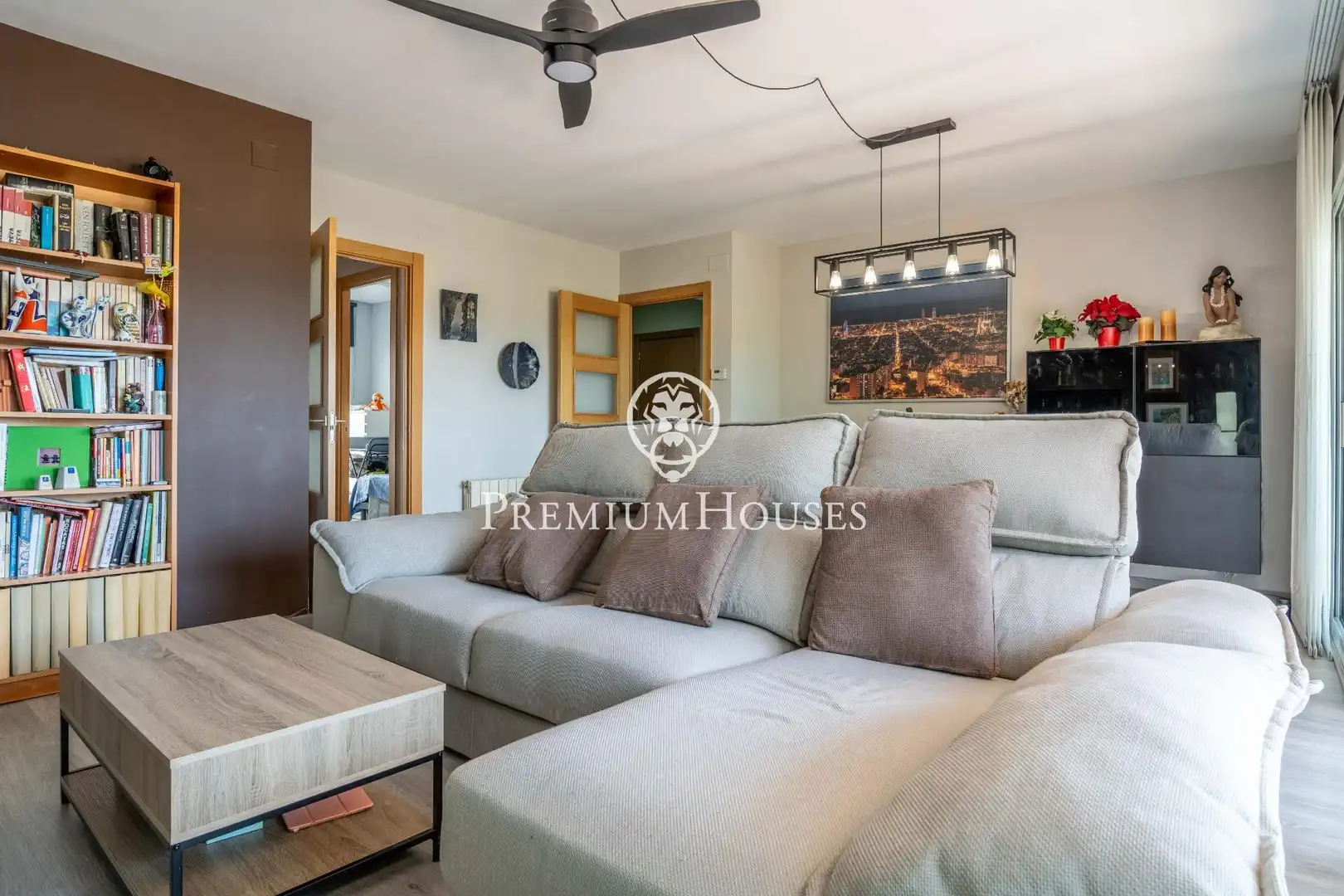 Living room of Attic for sale in Sant Pere de Ribes  with Heating, Private garden and Parquet flooring