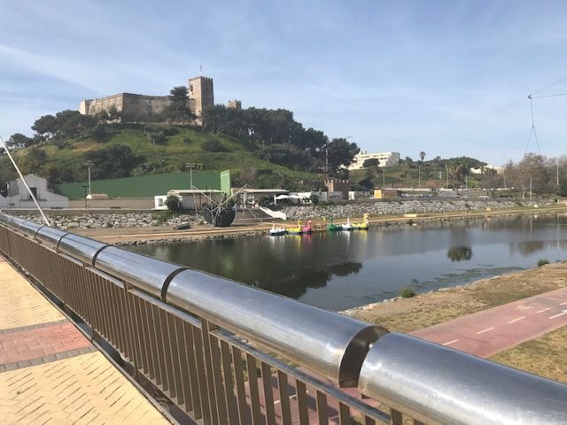 Casa adosada de alquiler en Urbanización Pueblo Castillo, 30, Castillo Sohail - Myramar