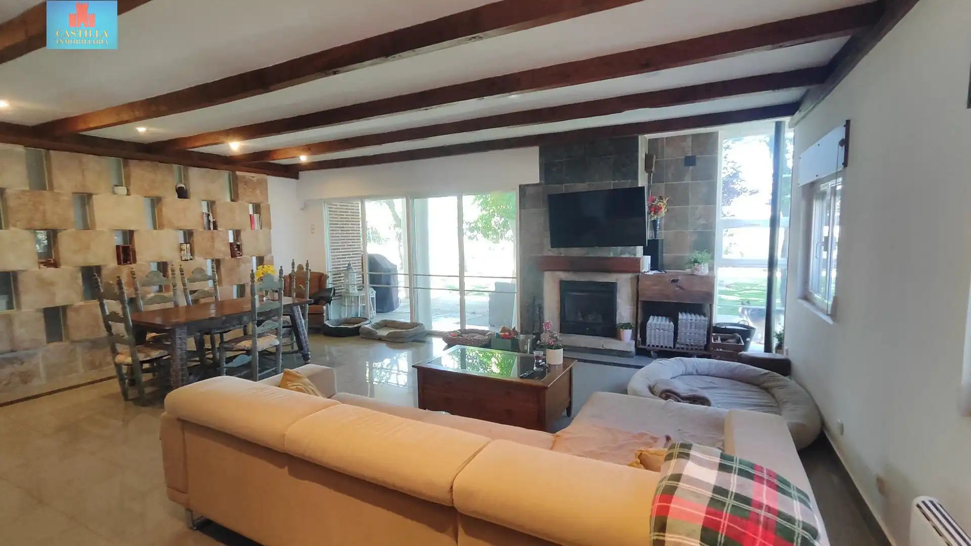Sala de estar de Finca rústica en venta en Muñopepe con Calefacción, Jardín privado y Trastero