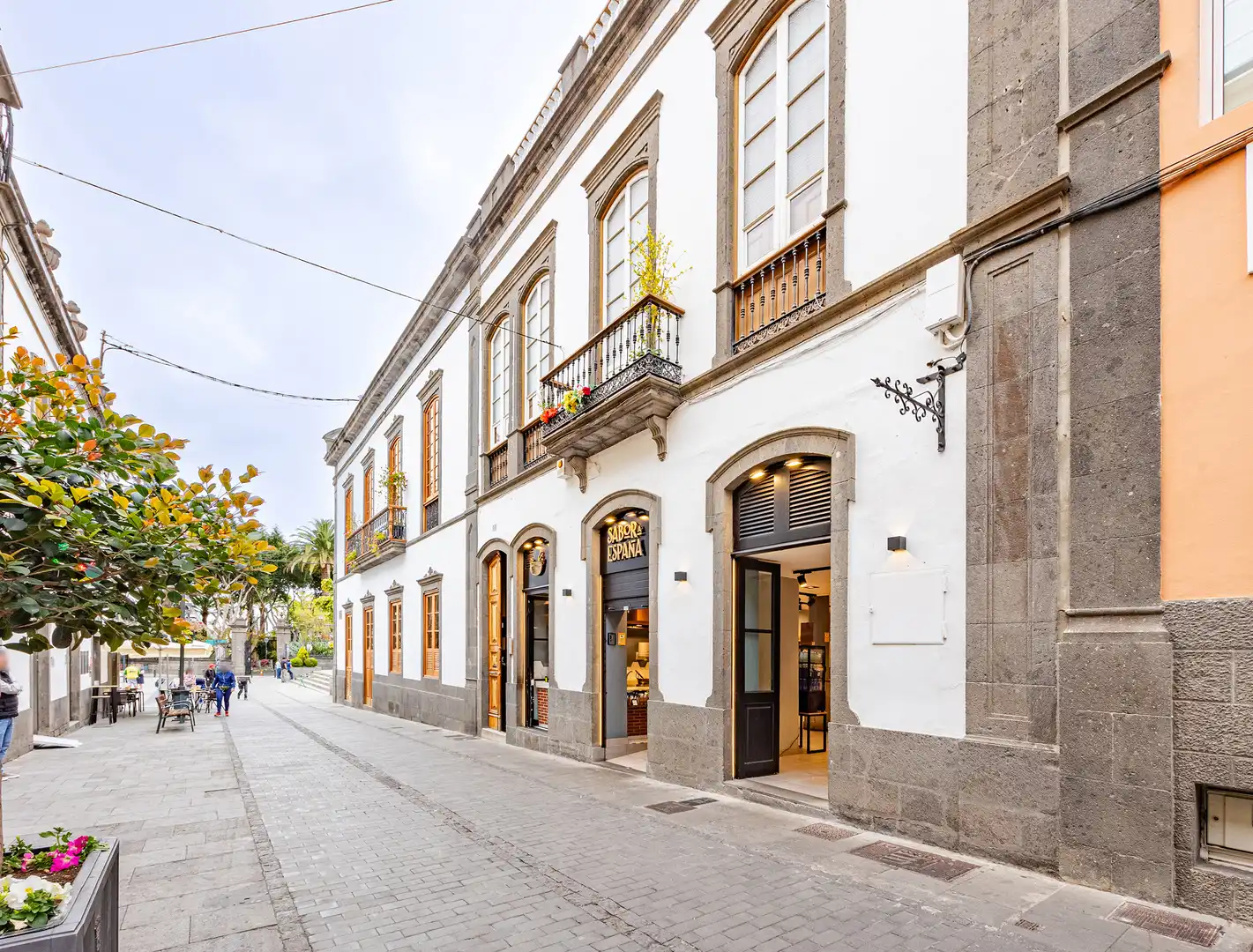 Vista exterior de Casa o xalet en venda en Arucas amb Terrassa i Balcó