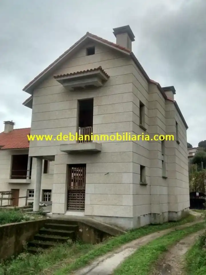 Casa adosada en venda en Moaña amb Terrassa i Balcó
