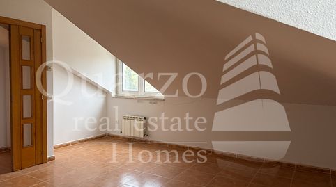 Foto 2 de Piso en venta en Calle Real, Hontanares de Eresma, Segovia