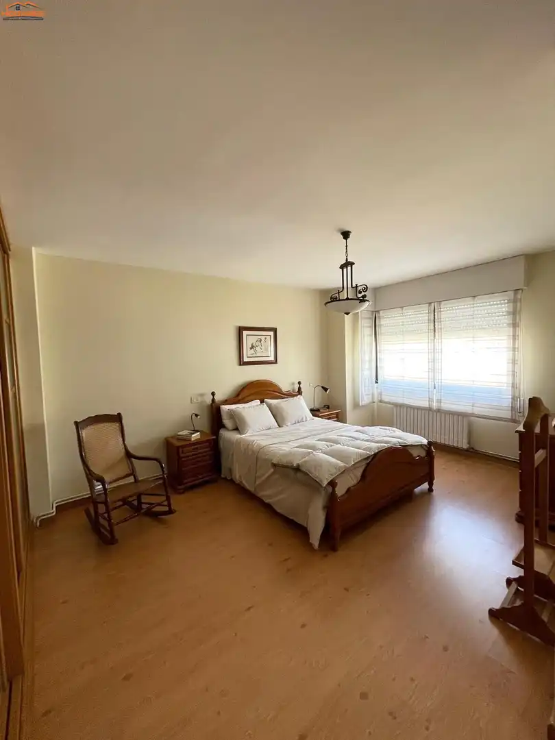 Habitación de Piso en venta en Tomiño con Calefacción, Terraza y Balcón
