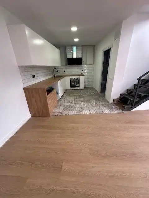 Küche von Maisonette zum Verkauf in Badalona mit Klimaanlage und Parkett