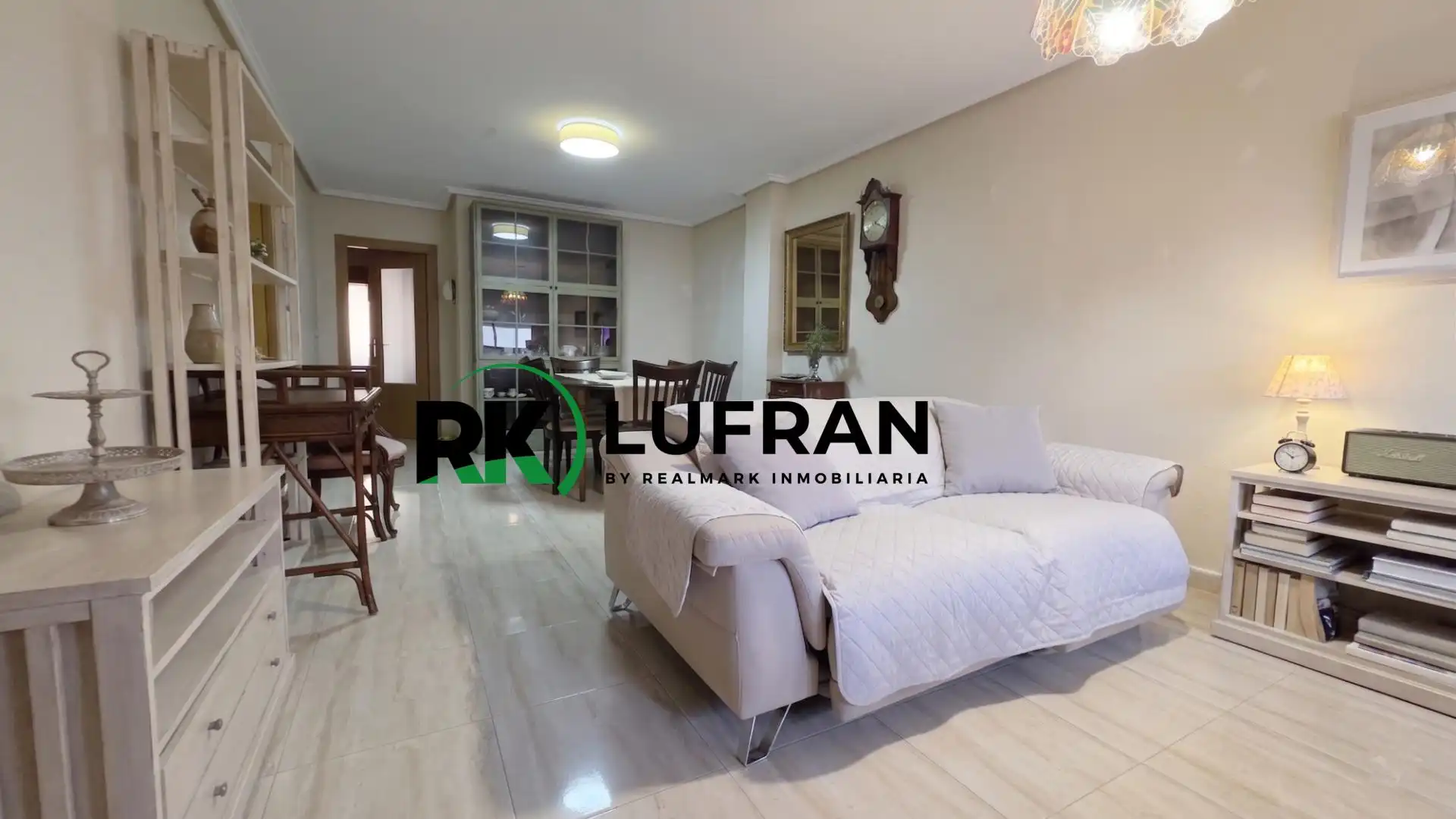 Außenansicht von Wohnung zum Verkauf in El Campello mit Klimaanlage, Privatgarten und Terrasse