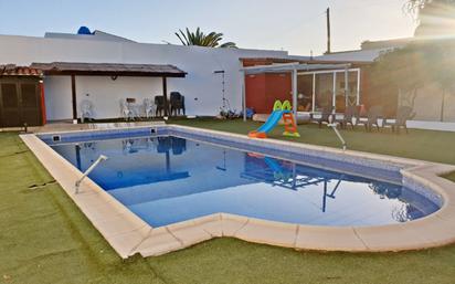 Piscina de Casa o xalet en venda en Granadilla de Abona amb Terrassa i Piscina