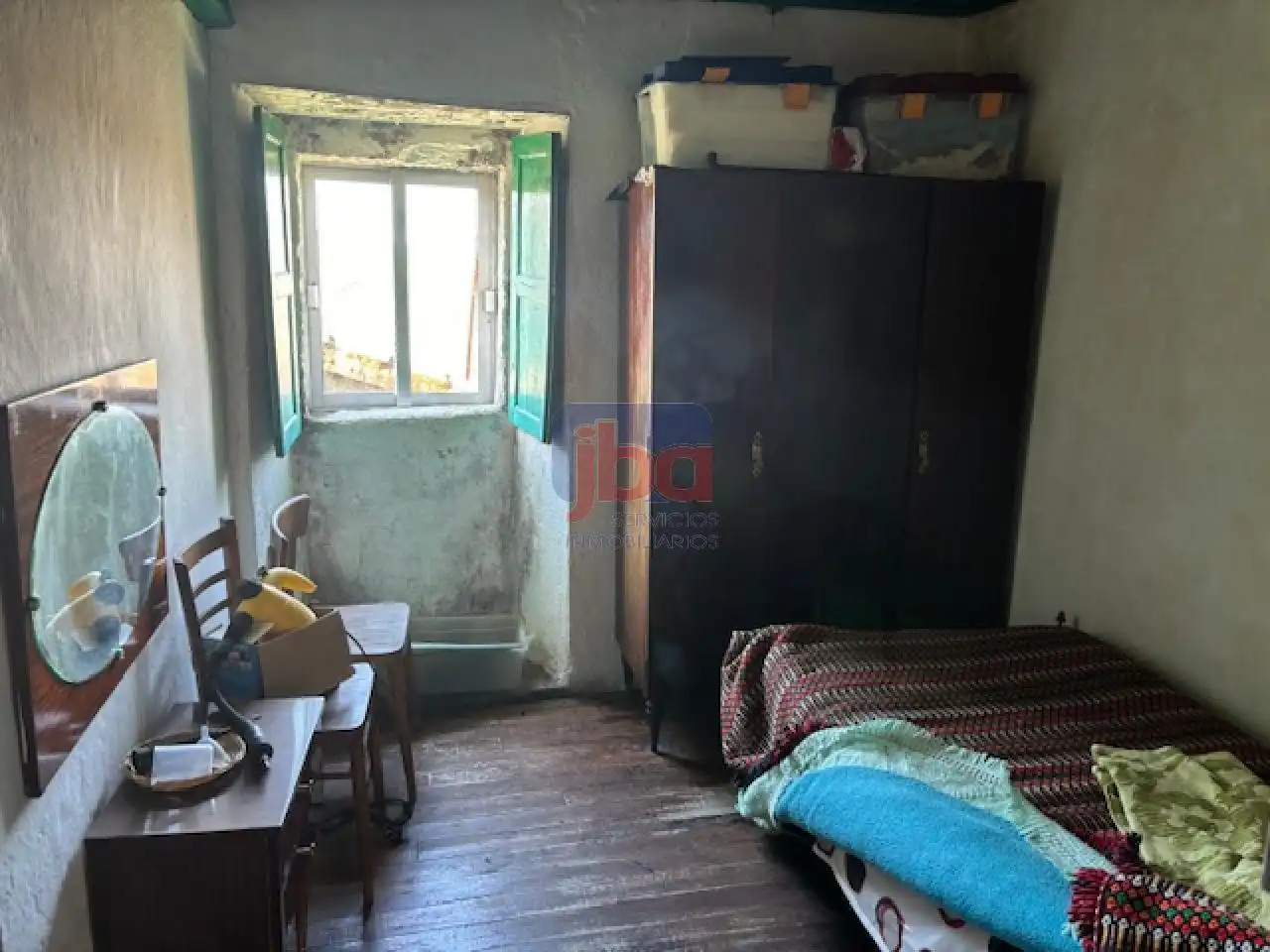 Dormitori de Casa o xalet en venda en Muíños amb Calefacció i Jardí privat