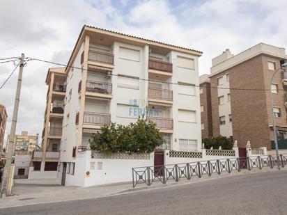 Vista exterior de Apartament en venda en El Vendrell amb Terrassa i Piscina comunitària