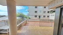 Exterior view of Planta baja for sale in Vilanova i la Geltrú  with Air Conditioner, Private garden and Terrace