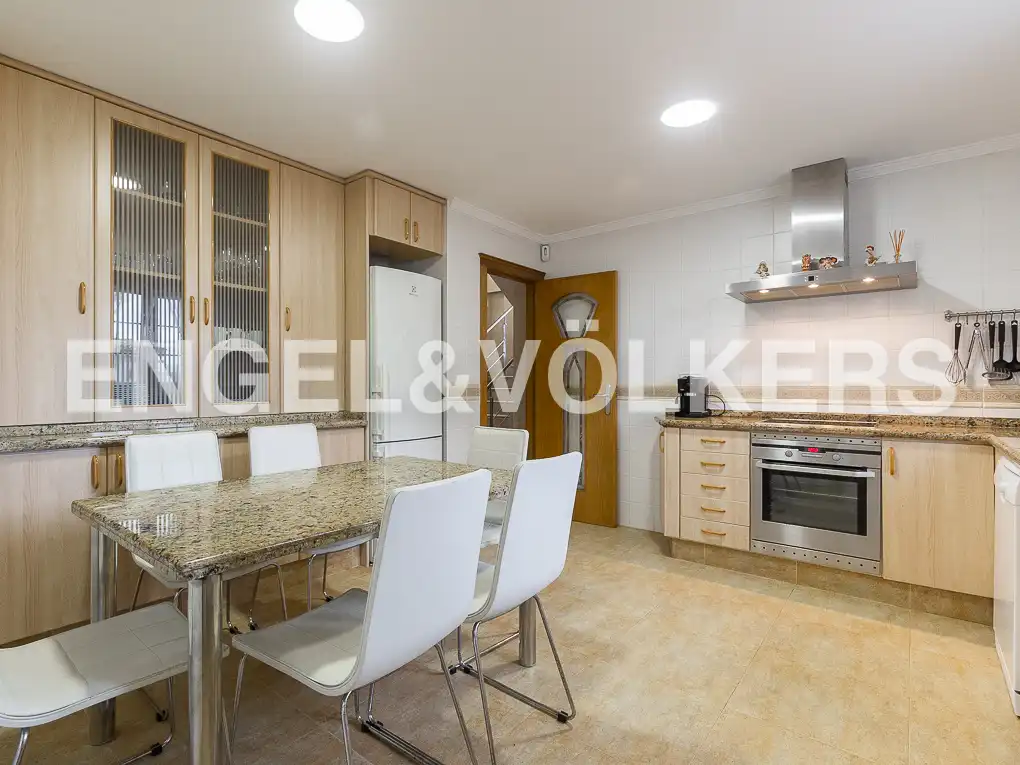 Kitchen of Houses for sale in Cullera  with Air Conditioner, Heating and Private garden