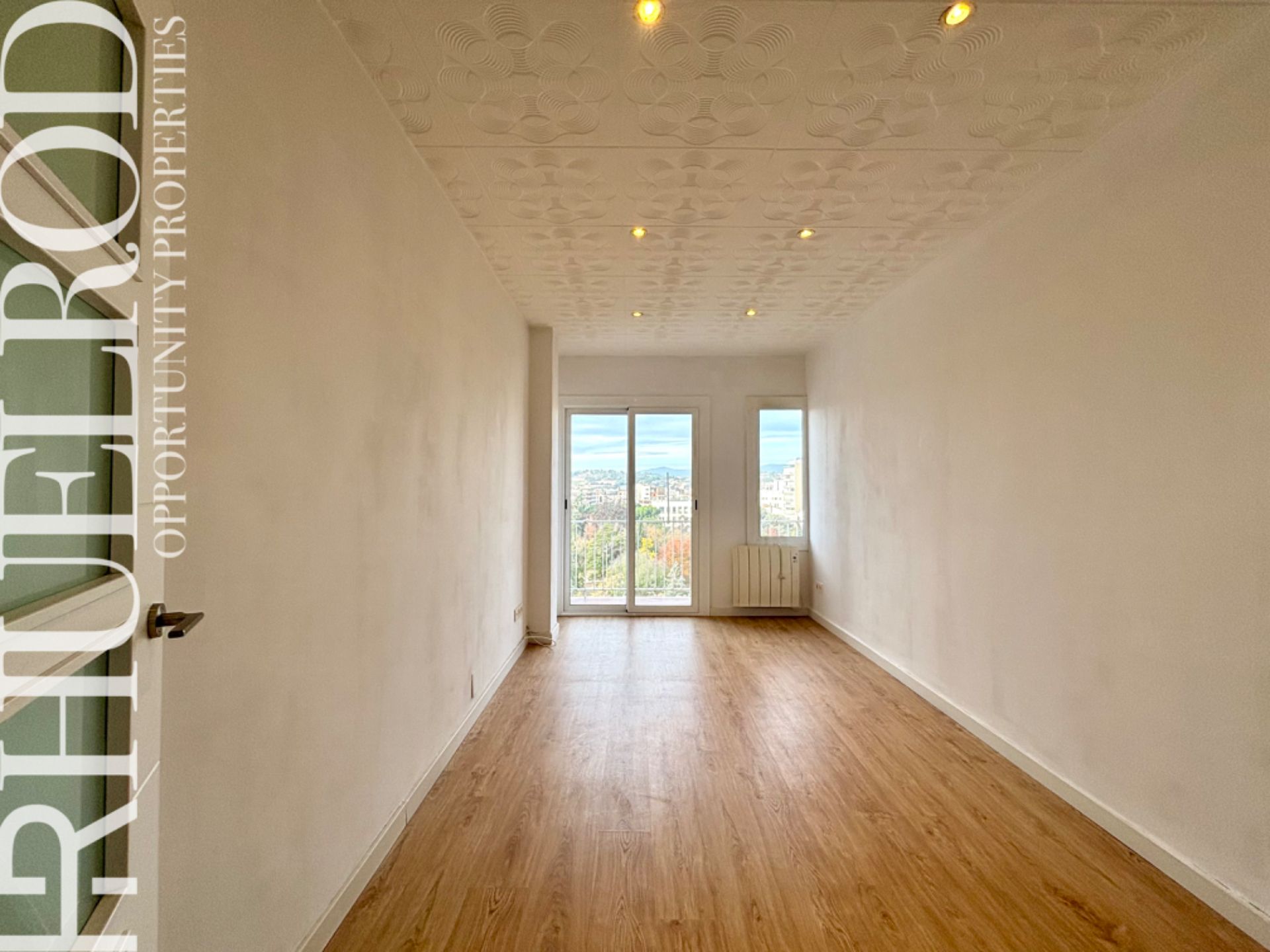 Bedroom of Flat for sale in Granollers  with Parquet flooring, Oven and Balcony