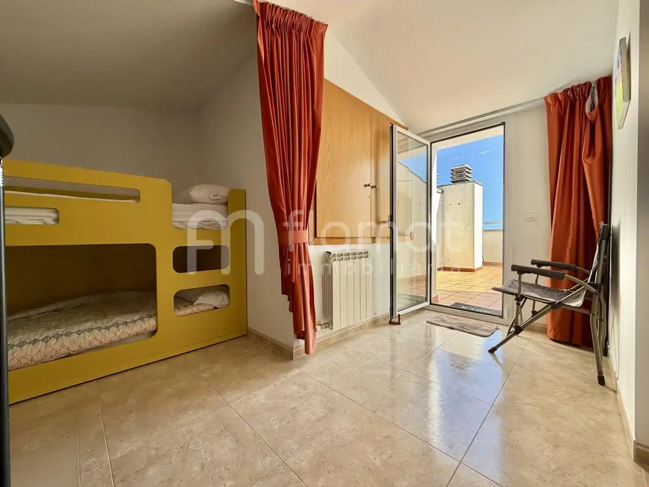 Habitación de Ático en venta en Malgrat de Mar con Aire acondicionado, Terraza y Balcón