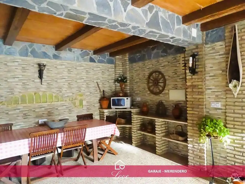 Houses for sale in Chiclana de la Frontera  with Air Conditioner, Heating and Private garden