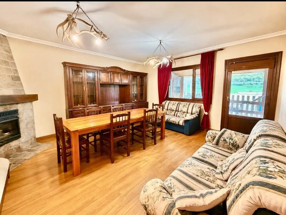 Comedor de Piso en venta en Aranguren con Parquet