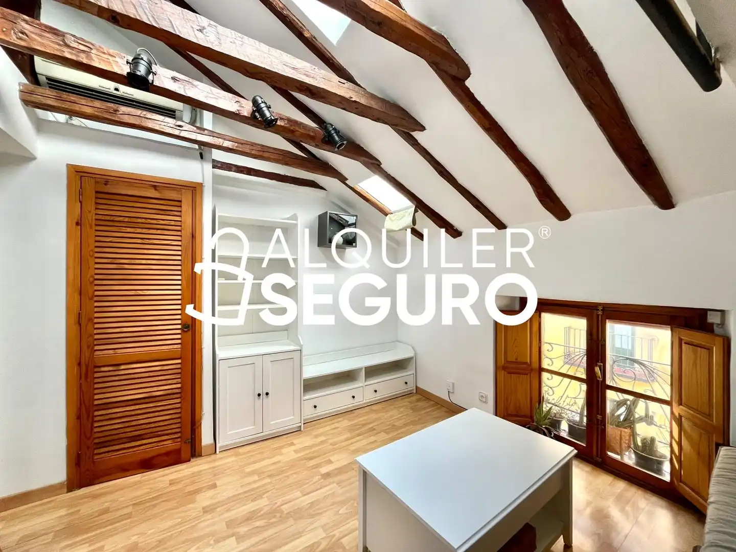 Estudio con ascensor en alquiler en de Zurita, imagen 3