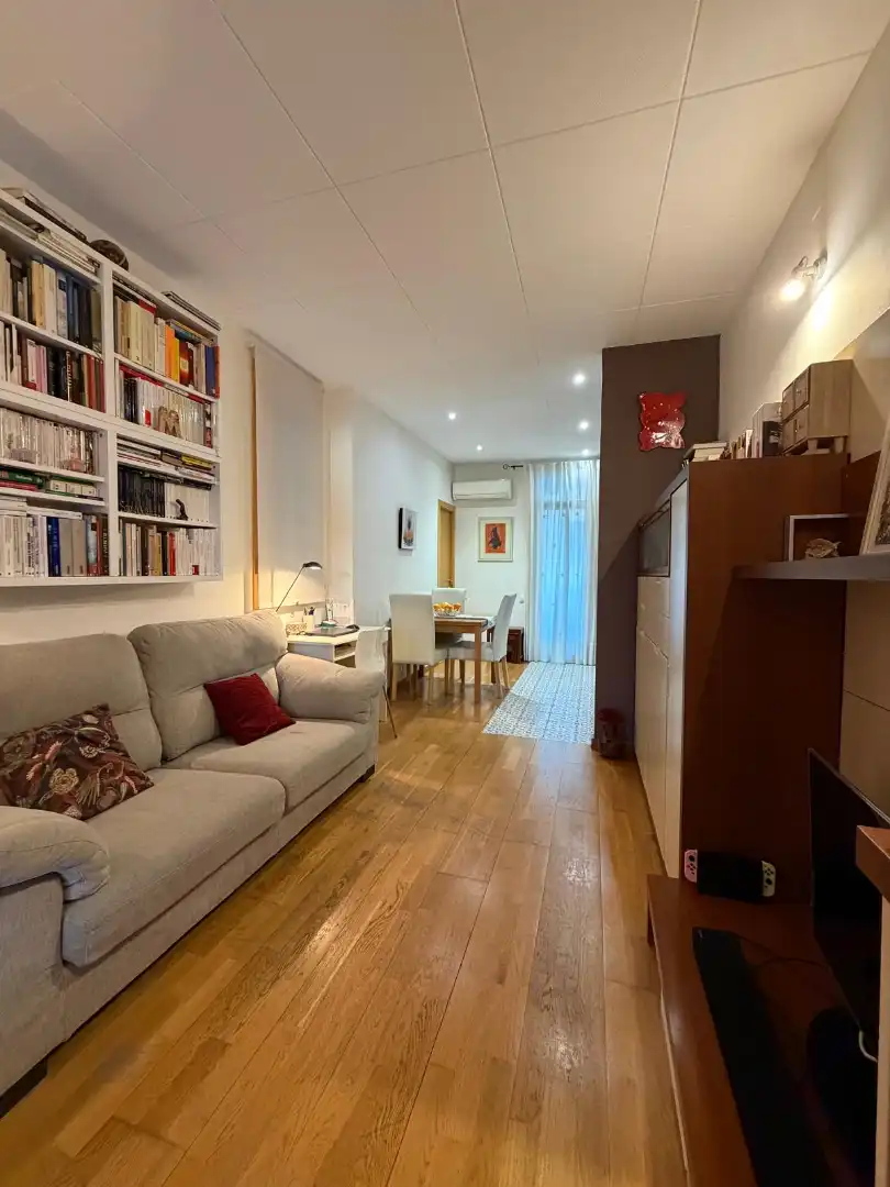 Sala de estar de Piso en venta en Barcelona con Aire acondicionado, Parquet y Trastero