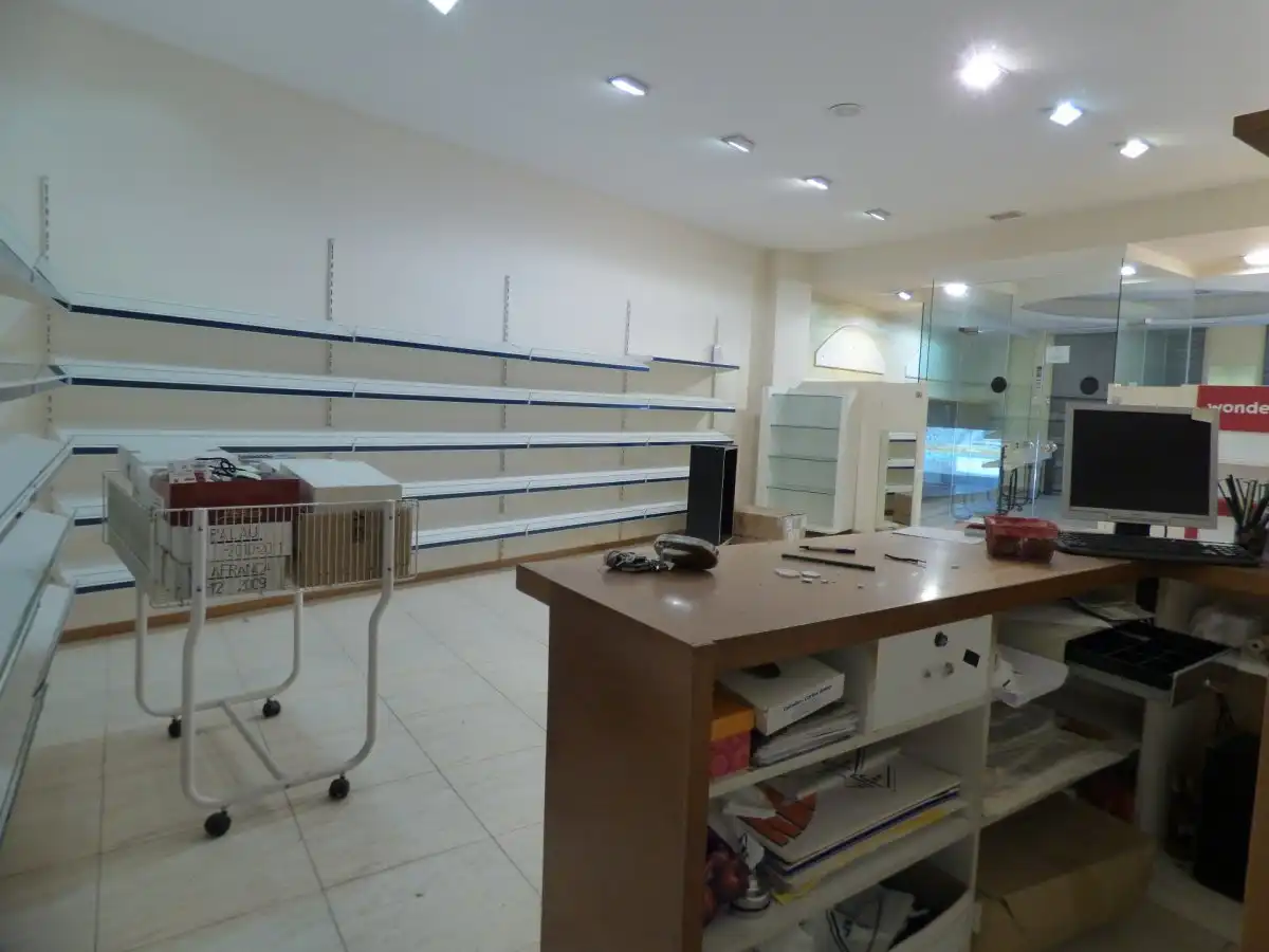 Locale commerciale in vendita a Vilanova del Camí, imagen 10