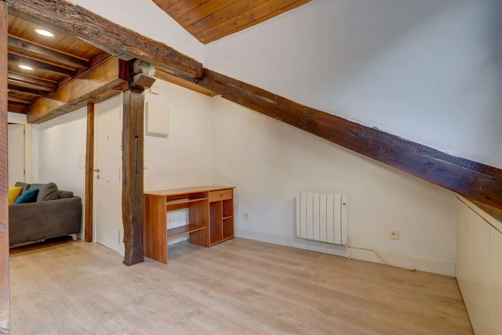 Habitación de Ático en venta en Errenteria con Calefacción y Amueblado