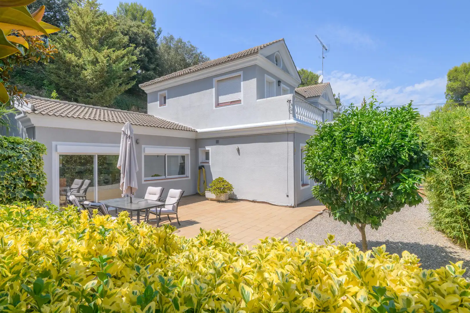 Vista exterior de Casa o xalet en venda en Ullastrell amb Aire condicionat, Calefacció i Jardí privat