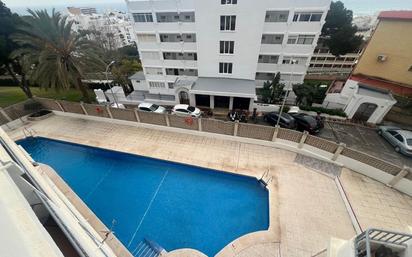 Piscina de Pis en venda en Torremolinos amb Jardí privat, Terrassa i Piscina comunitària