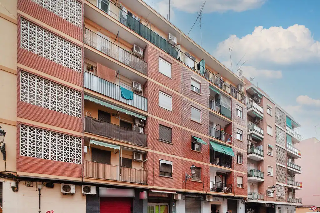 Vista exterior de Piso en venta en Valencia