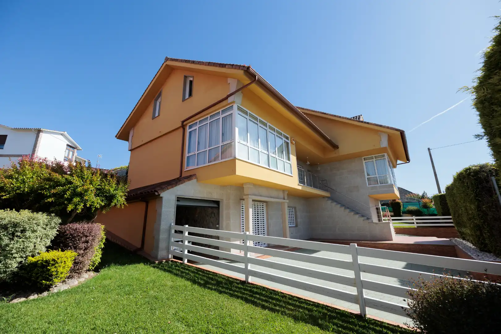 Vista exterior de Casa o chalet en venta en Vigo  con Jardín privado, Parquet y Terraza