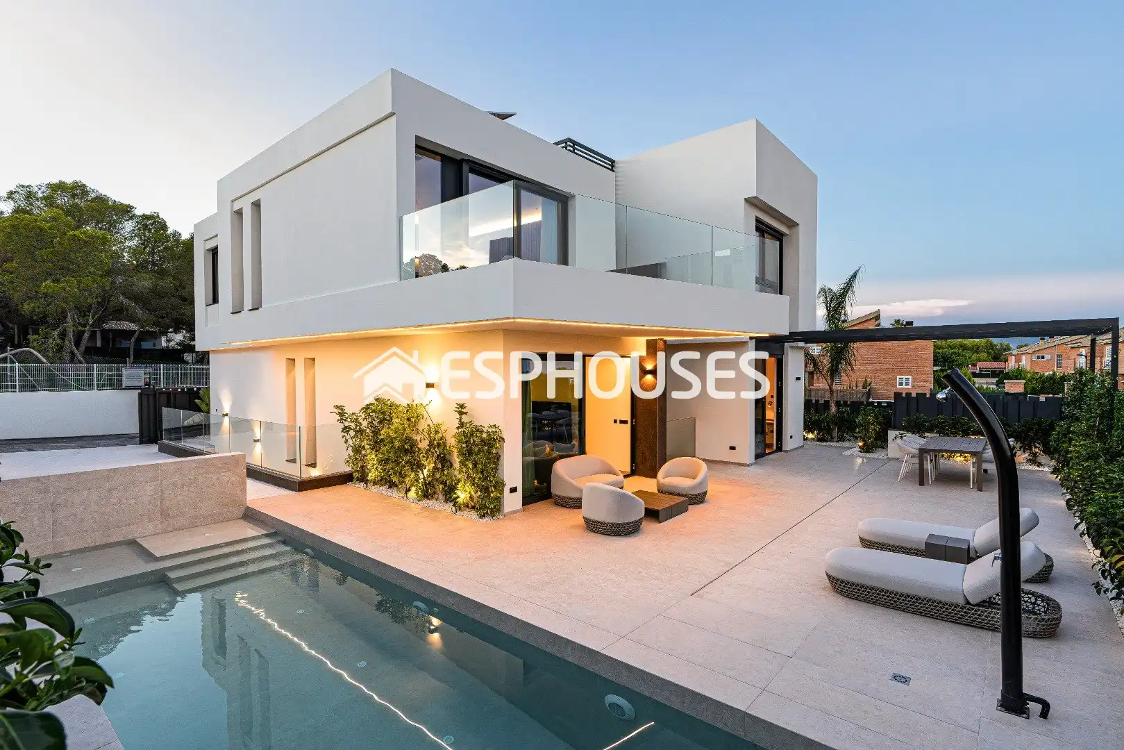 Vista exterior de Casa o chalet en venta en La Nucia con Aire acondicionado, Terraza y Piscina