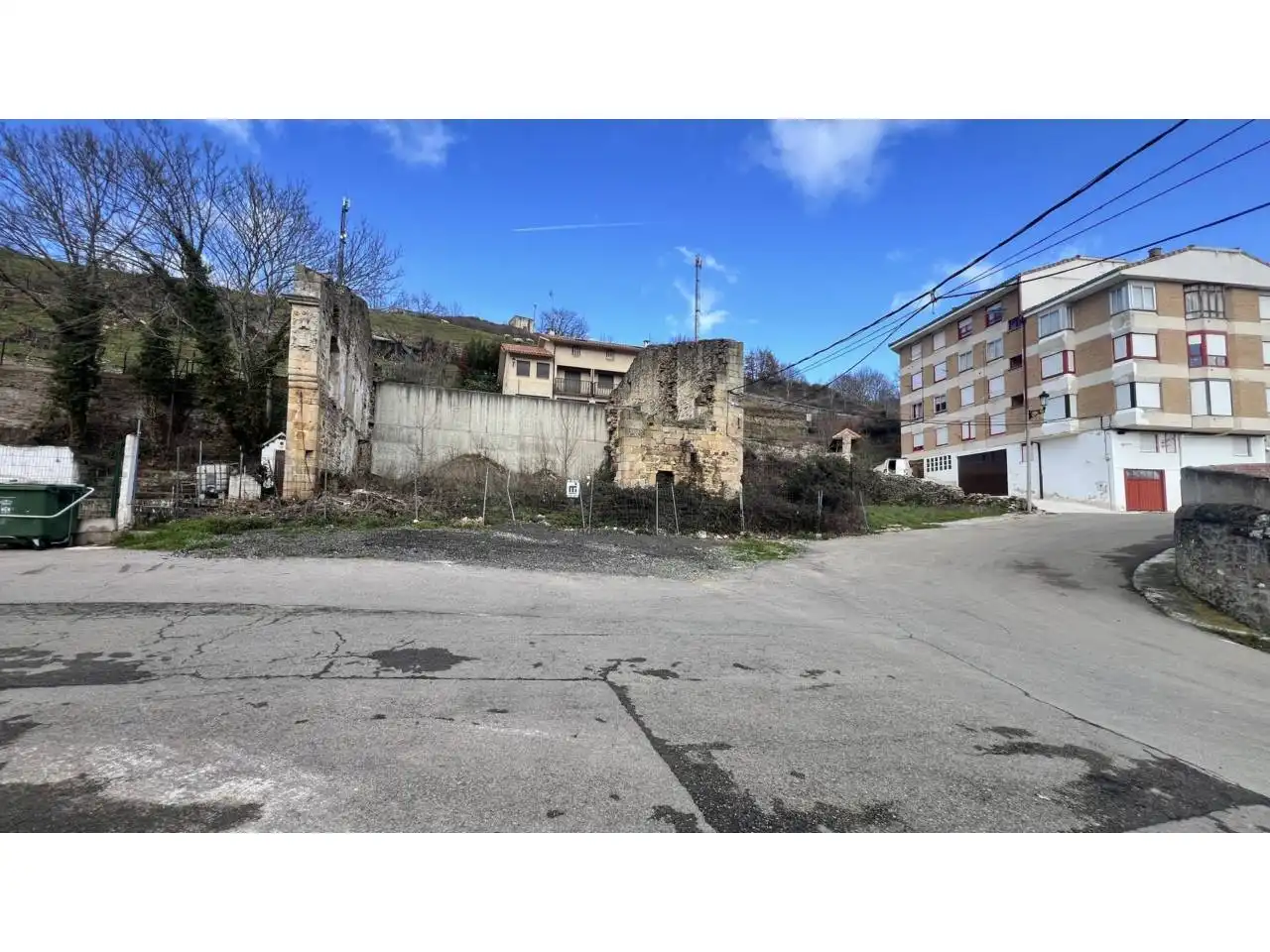 Außenansicht von Grundstücke zum Verkauf in Espinosa de los Monteros