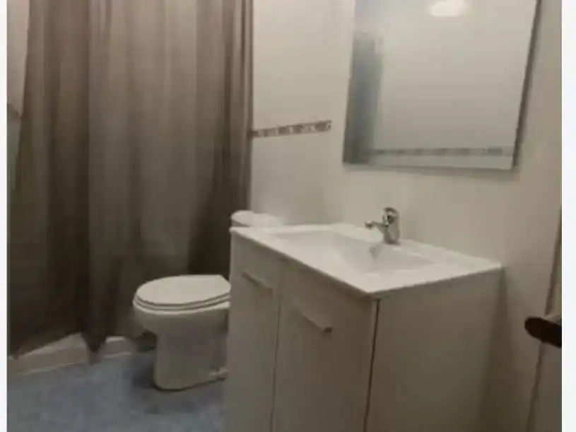 Baño de Piso para compartir en O Burgo - Campus Universitario