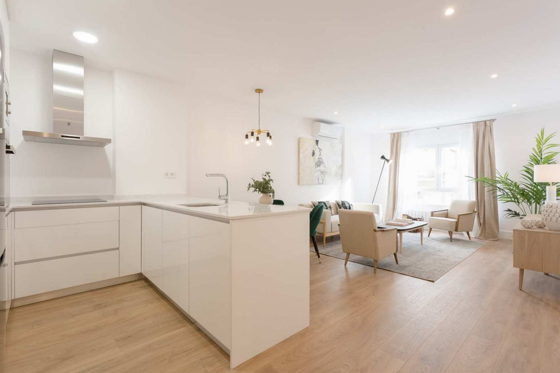 Kitchen of Flat to rent in Reus  with Air Conditioner, Furnished and TV