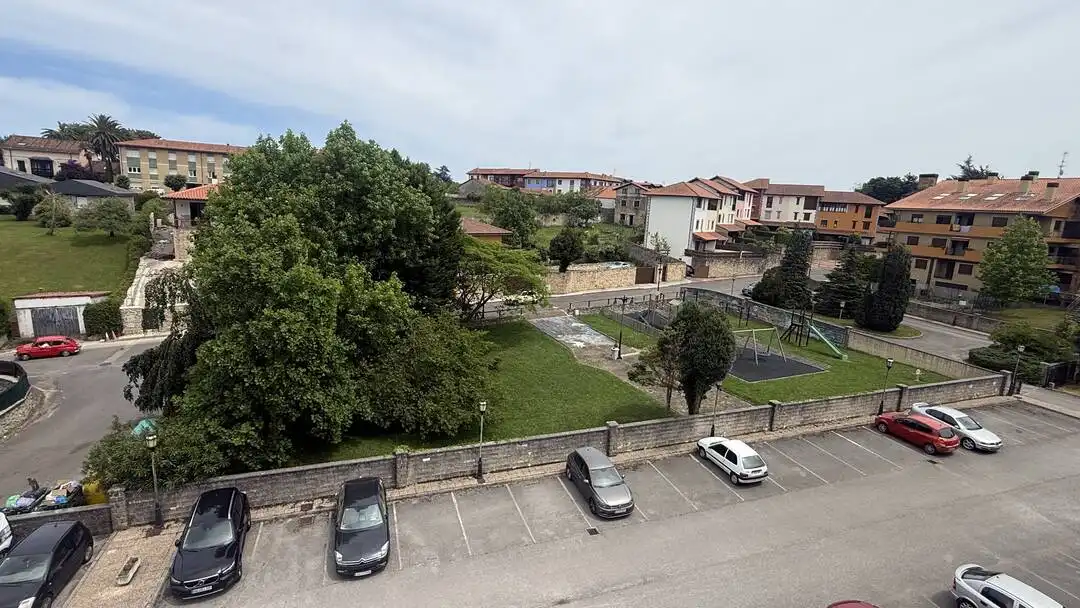 Aparcament de Pis en venda en Ribadedeva amb Calefacció i Traster
