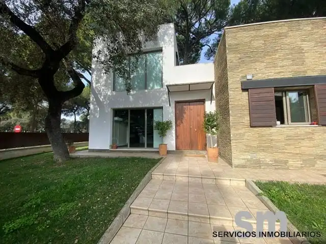 Maison avec piscine à vendre à Bollullos de la Mitación