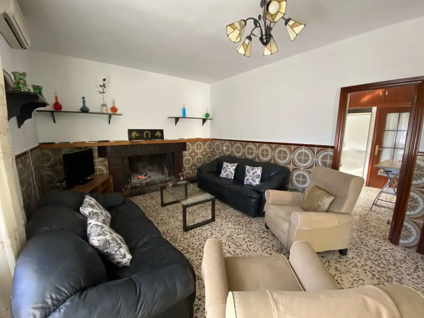 Sala de estar de Casa o chalet en venta en Valverde del Camino con Calefacción, Piscina y Amueblado