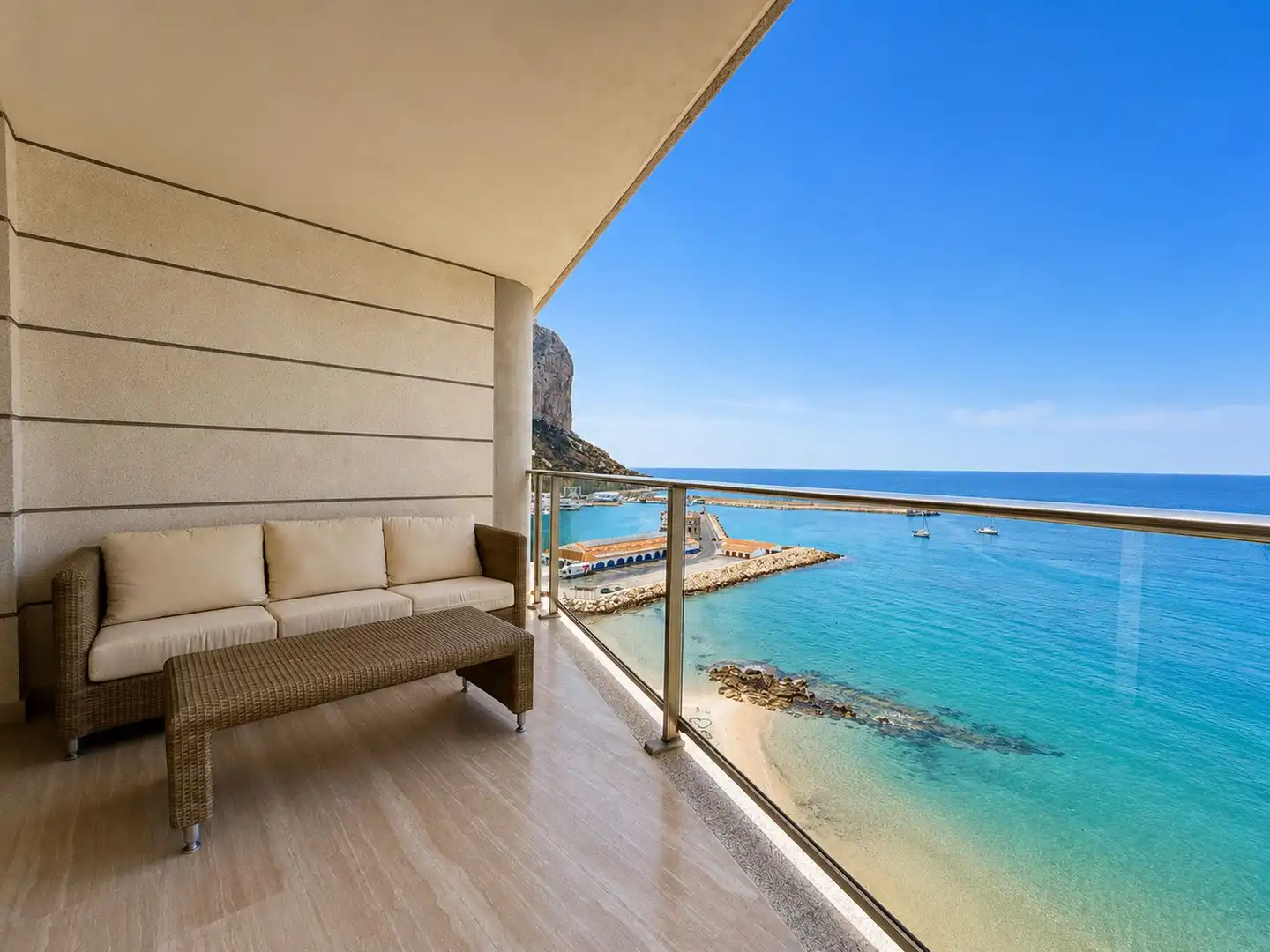 Terraza de Apartamento en venta en Calpe / Calp con Aire acondicionado, Calefacción y Jardín privado