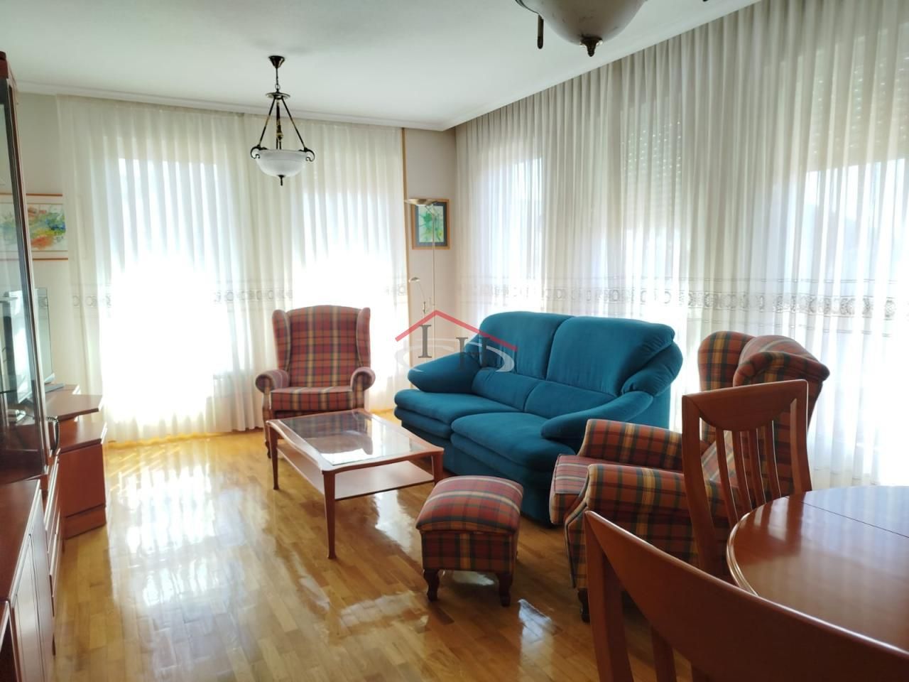 Living room of Flat to rent in León Capital   with Heating, Parquet flooring and Terrace