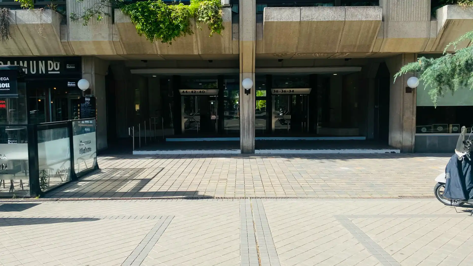 Vista exterior de Piso en venta en Madrid con Aire acondicionado, Calefacción y Jardín privado