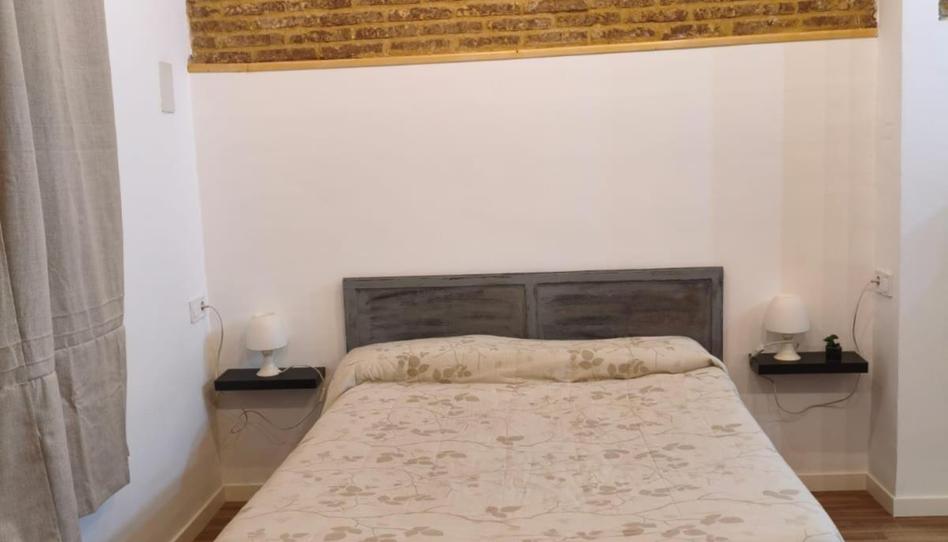 Foto 1 de Estudio de alquiler en Torrefiel, Valencia