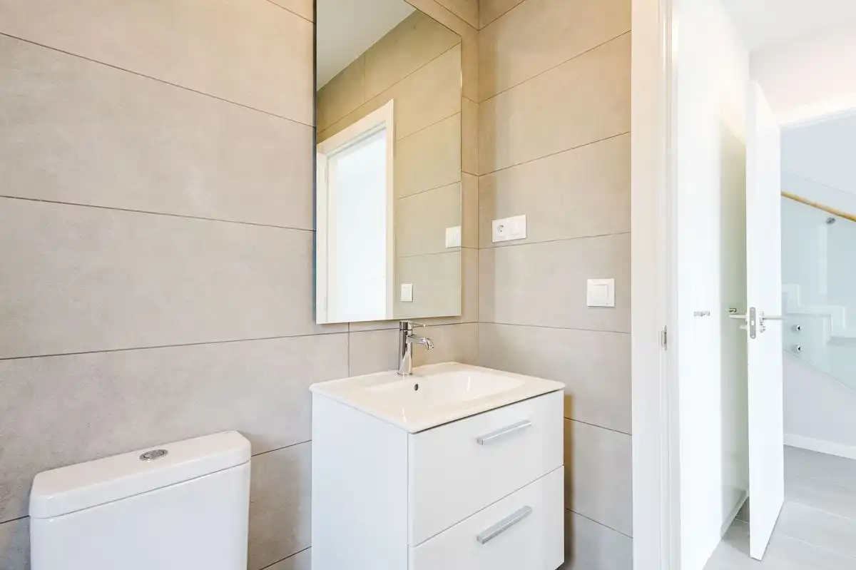 Terraced house with terrace for sale in Calle Pintores De Riviera, imagen 16