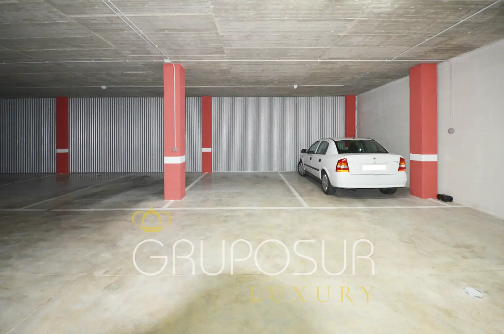 Parking de Piso en venta en Valladolid con Calefacción, Jardín privado y Parquet