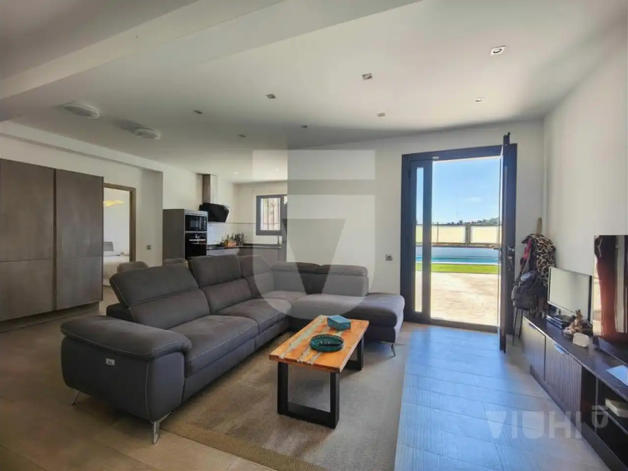 Sala de estar de Casa o chalet en venta en Tiana con Aire acondicionado, Calefacción y Jardín privado